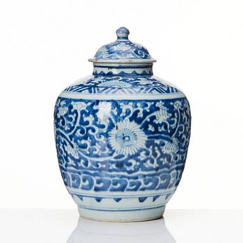 A blue and white jar with cover, Ming dynasty (1368-1644).