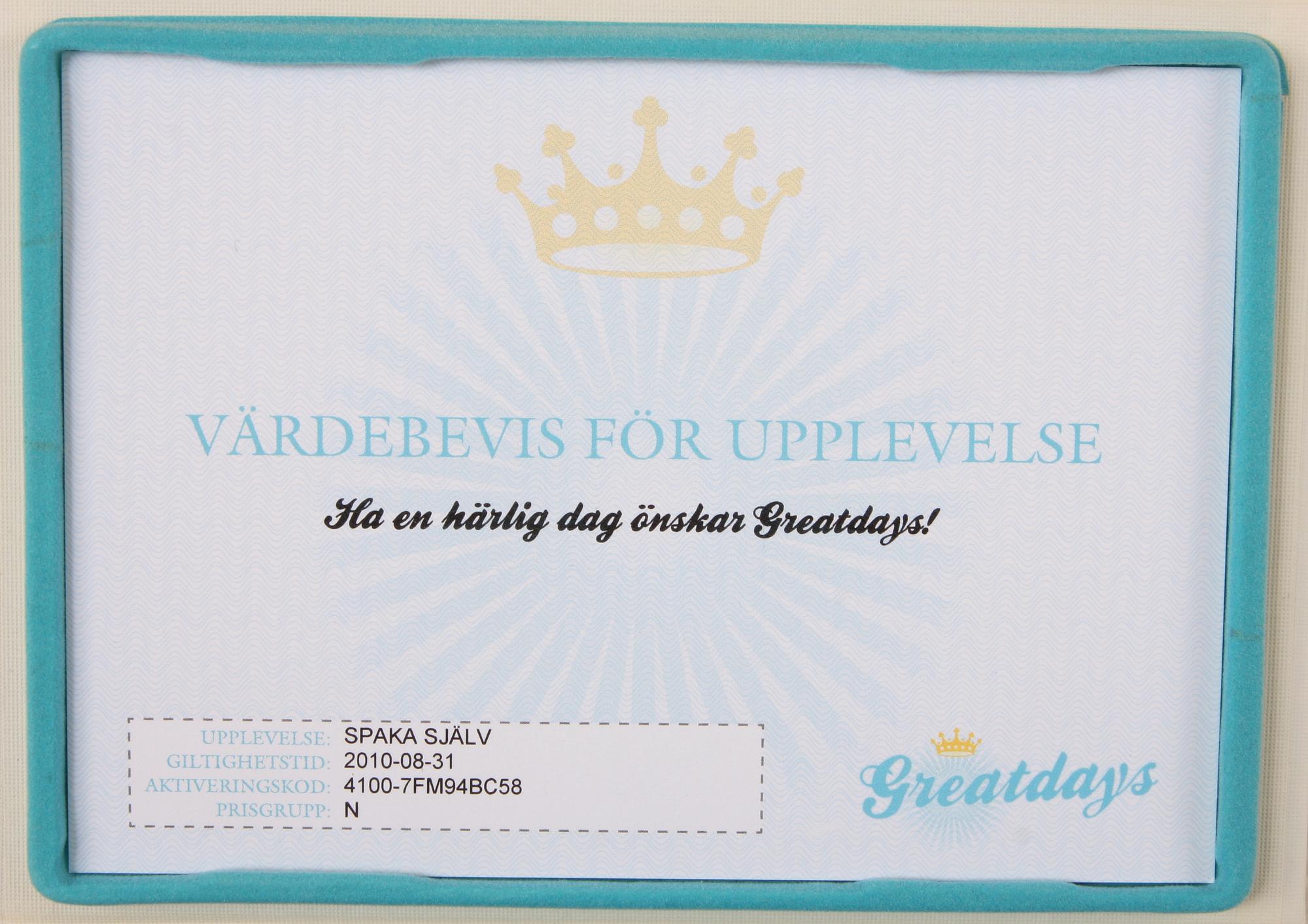 PRESENTKORT på SPAKA-SJÄLV-FLYGNING med Great Days. Säljes till förmån för Röda Korset.