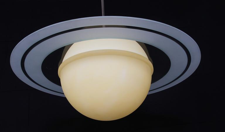 TAKLAMPA, Saturnusmodell, 1900/2000-tal. H 67, diam 60.