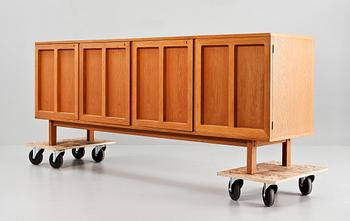 SIDEBOARD, Karl-Erik Ekselius, JOC, Vetlanda, 1900-talets andra hälft.