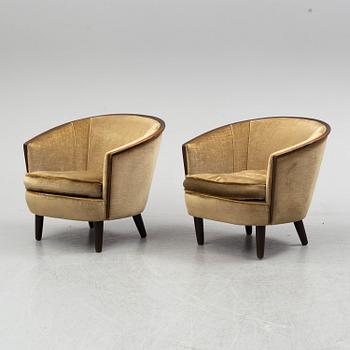 Peter Iversen Langlo, a pair of model 1877 Royal easy chairs from Stranda/Ekornes, Norway, 1940's/50's.