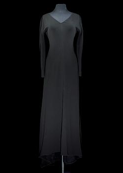 1601. A black evening dress from Narciso Rodriques.