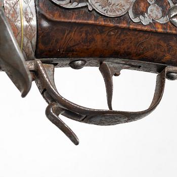 Flintlåspistol, s k Wender, signerad, 1700-talets mitt.