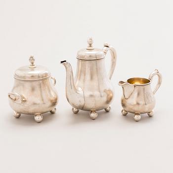 KAFFESERVIS, 3 delar, silver, Aleksander B. Lyubavin, S:t Petersburg, kring sekelskiftet 1900.