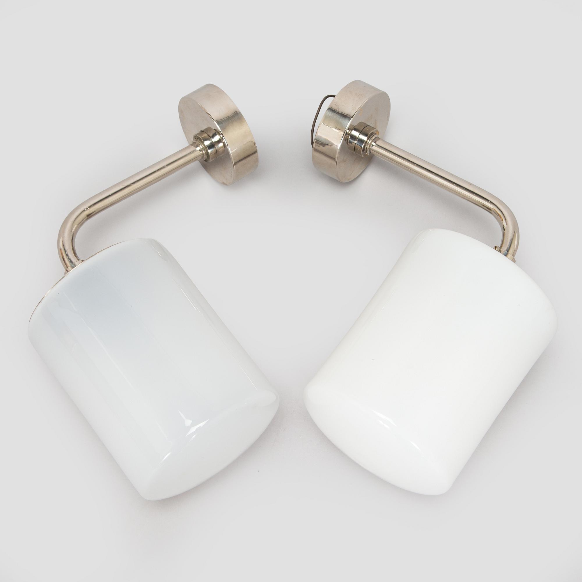 Paavo Tynell, a pair of 1930s '7239' wall lights for Taito.