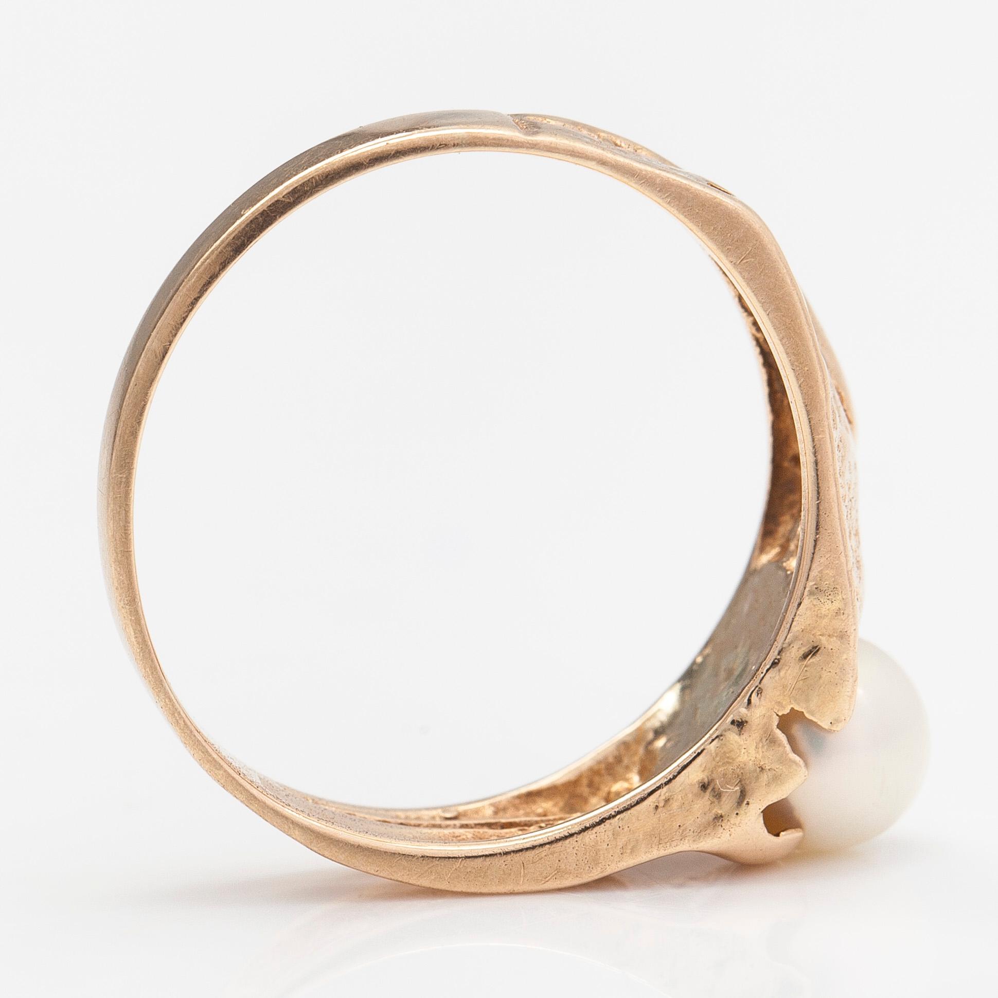 Björn Weckström, ring "Lapplands vår", 14K guld och odlad pärla, Lapponia 1971.