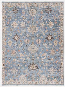 Carpet, Agra, approx. 362 x 264 cm.