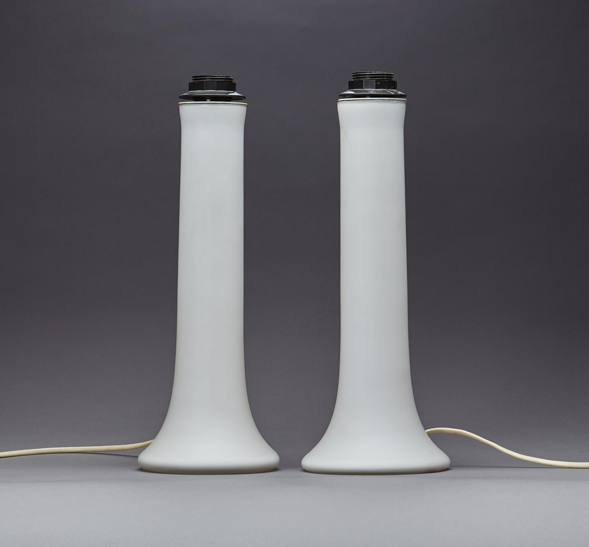 BORDSLAMPOR, ett par Luxus.
