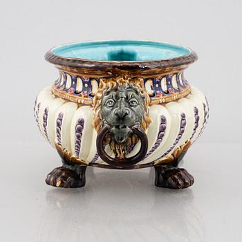 A majolica jardinière, Rörstrand, circa 1900.