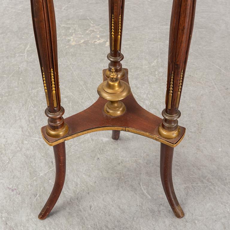 An early 20th century table.
