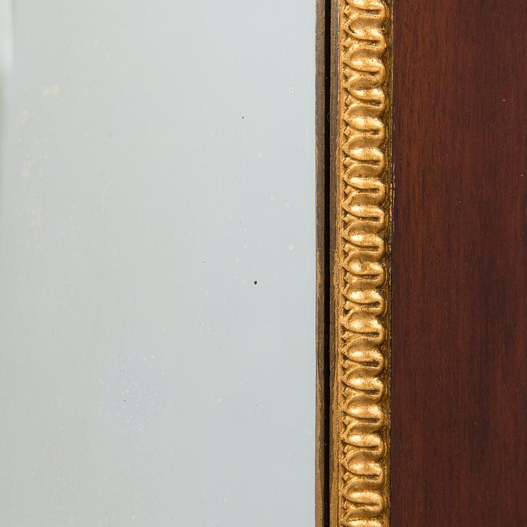 Spegel, empire, 1800-talets första hälft.