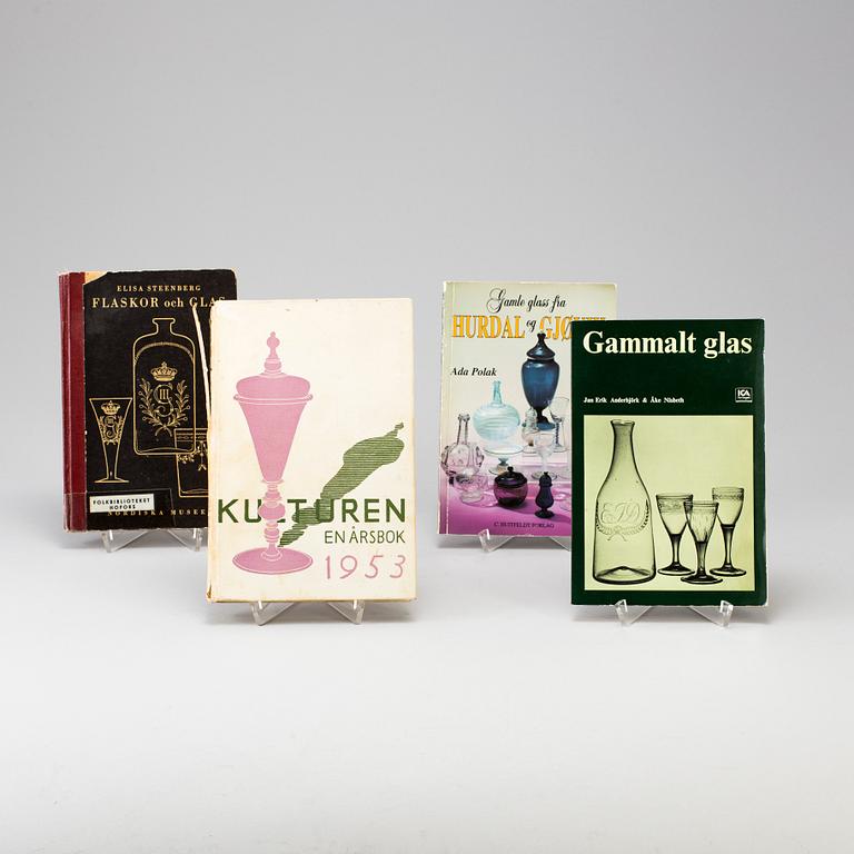 a lot of books about swedish and norwegian glass, including "Svenskt glas", Jan Brunius, Elisa Steeberg, 1995.