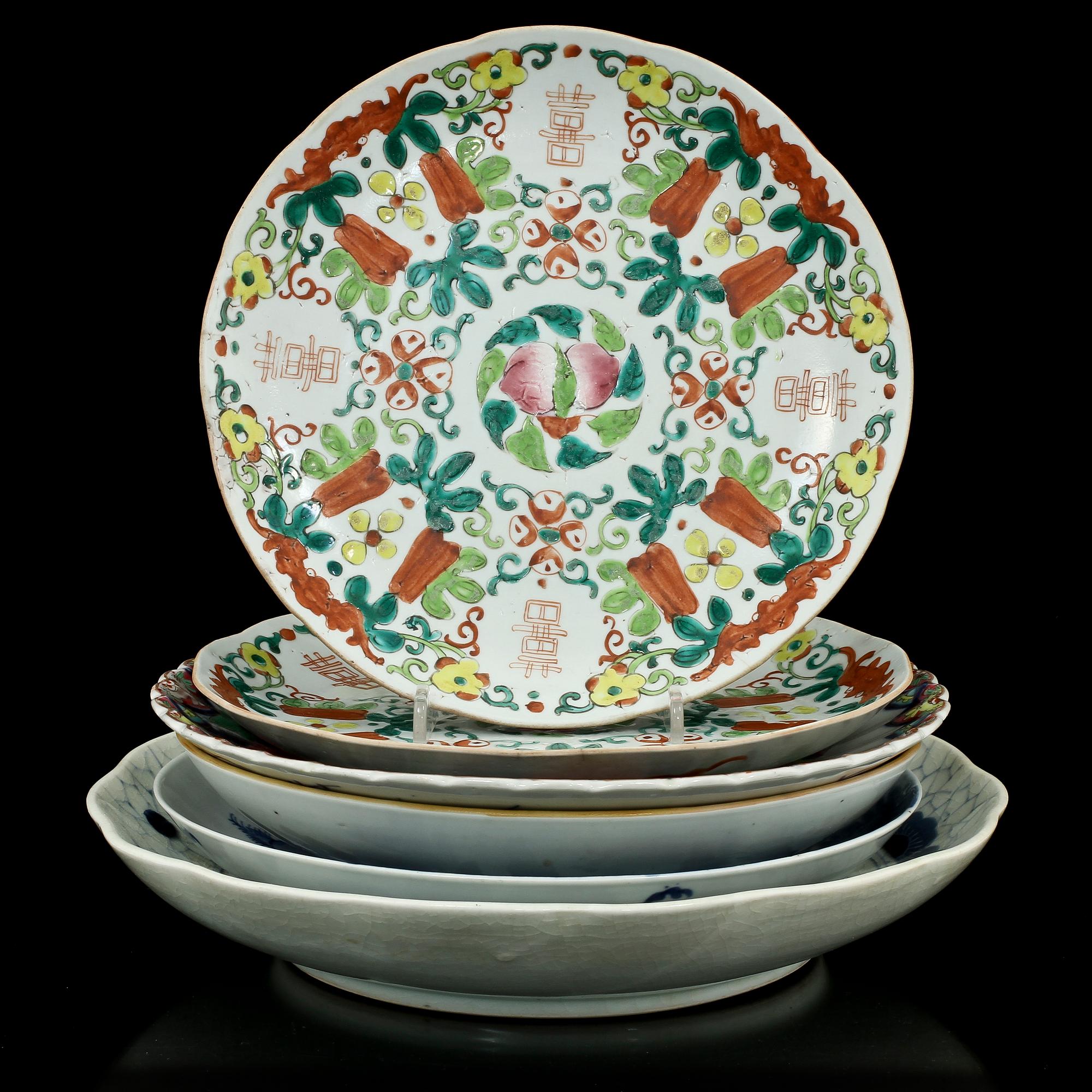 TALLRIKAR, 5 st samt SKÅLFAT, porslin, Kina, 1800/1900-tal.