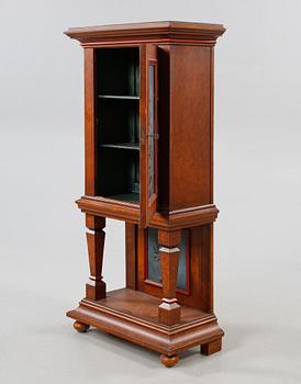 SKÅP, allmoge, daterat 1927.