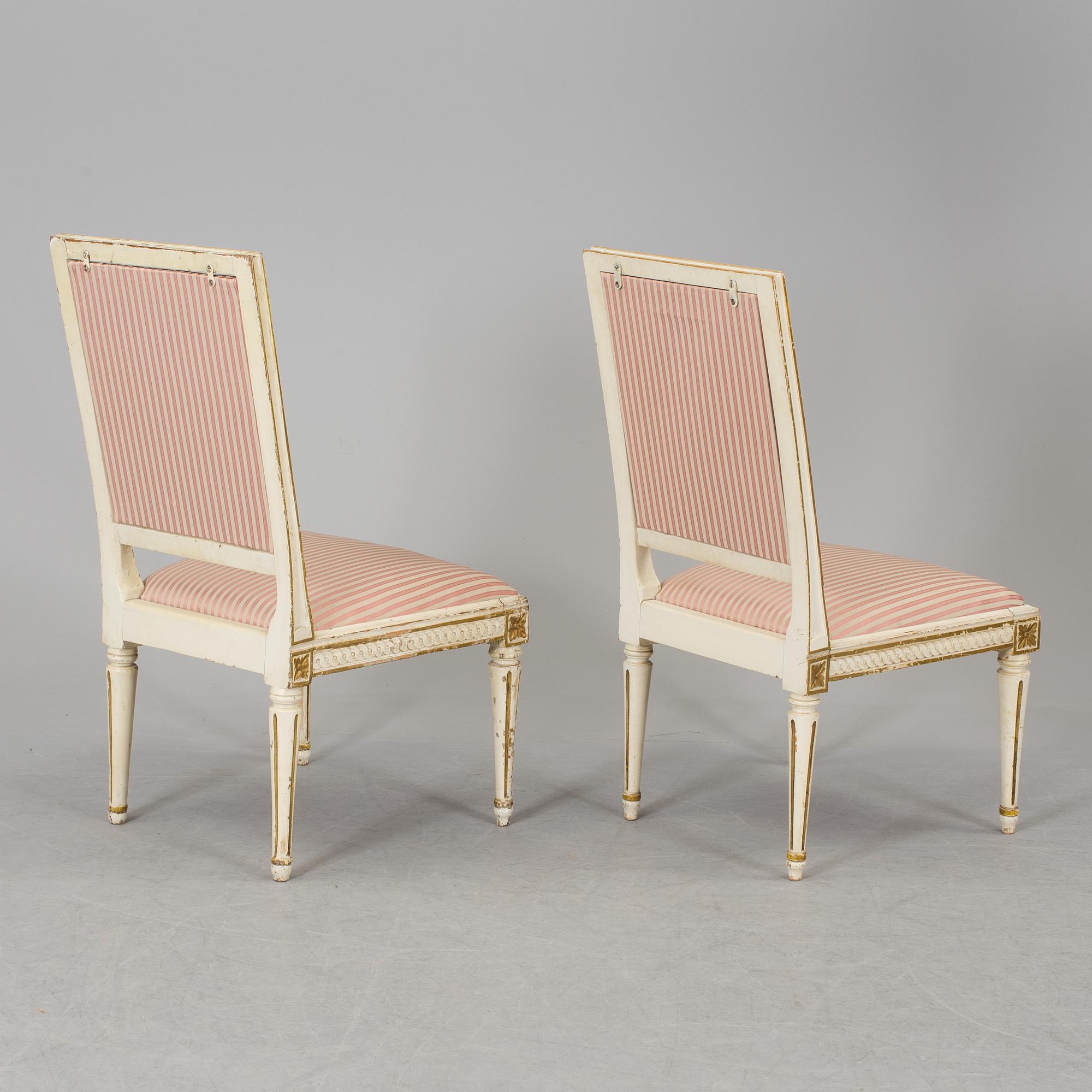 STOLAR, 2 st, en gustavianskt stockholmsarbete, den andra gustaviansk stil, 1700 respektive 1900-tal.