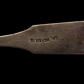 PARTI BESTICK, 44 delar, silver, "Mussla", finska stämplar, 1918-50. Tot vikt 1084,8 g.