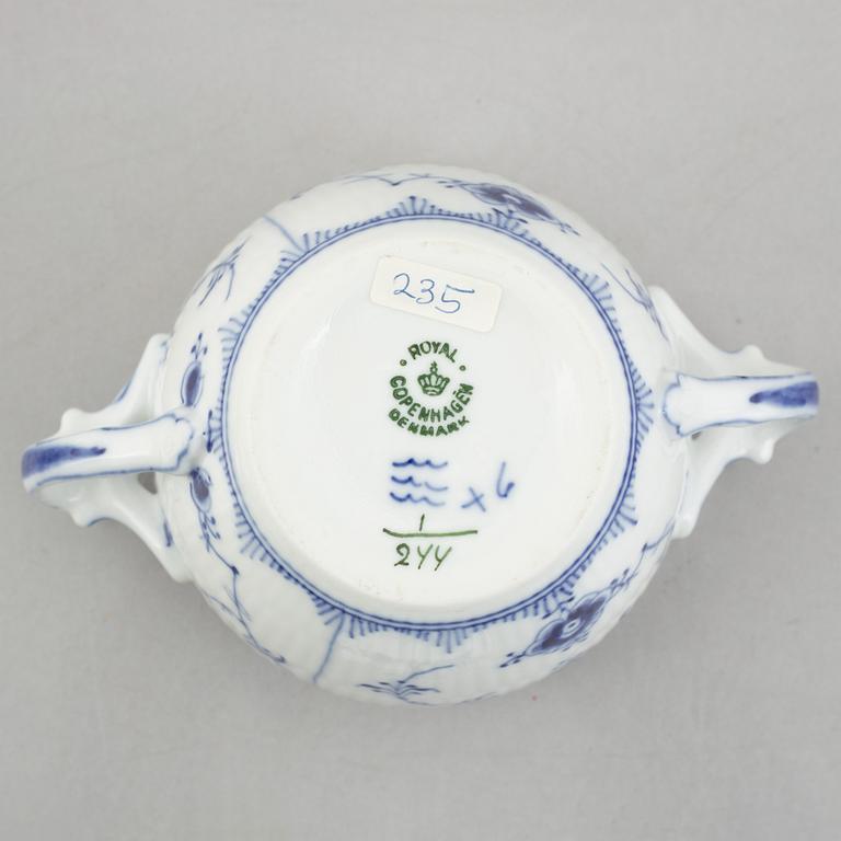A tureen with cover and three sugar boxes with covers, "Blue Fluted"/"Musselmalet", Royal Copenhagen.