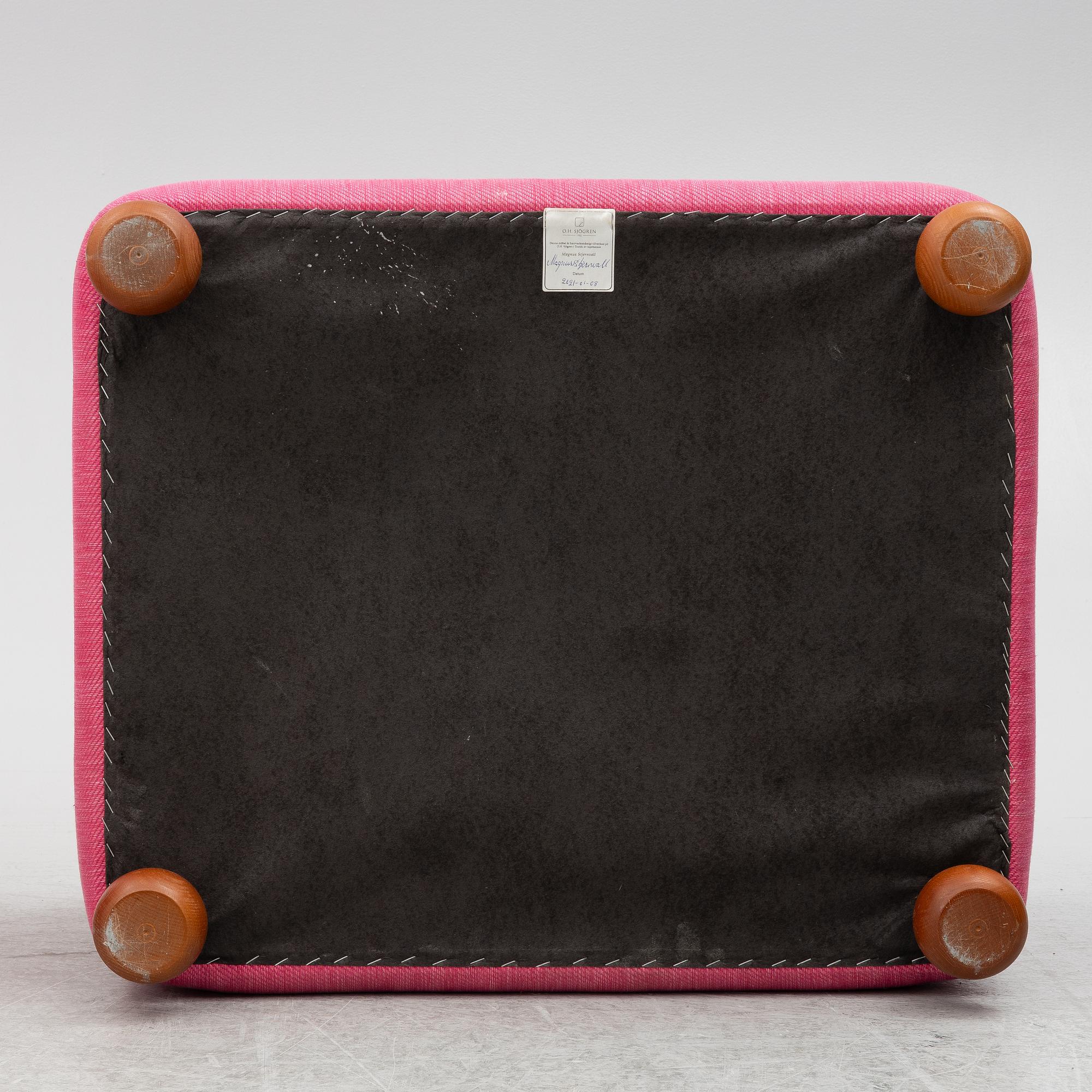 Josef Frank, fåtölj med fotpall, modell 336, Firma Svenskt Tenn.