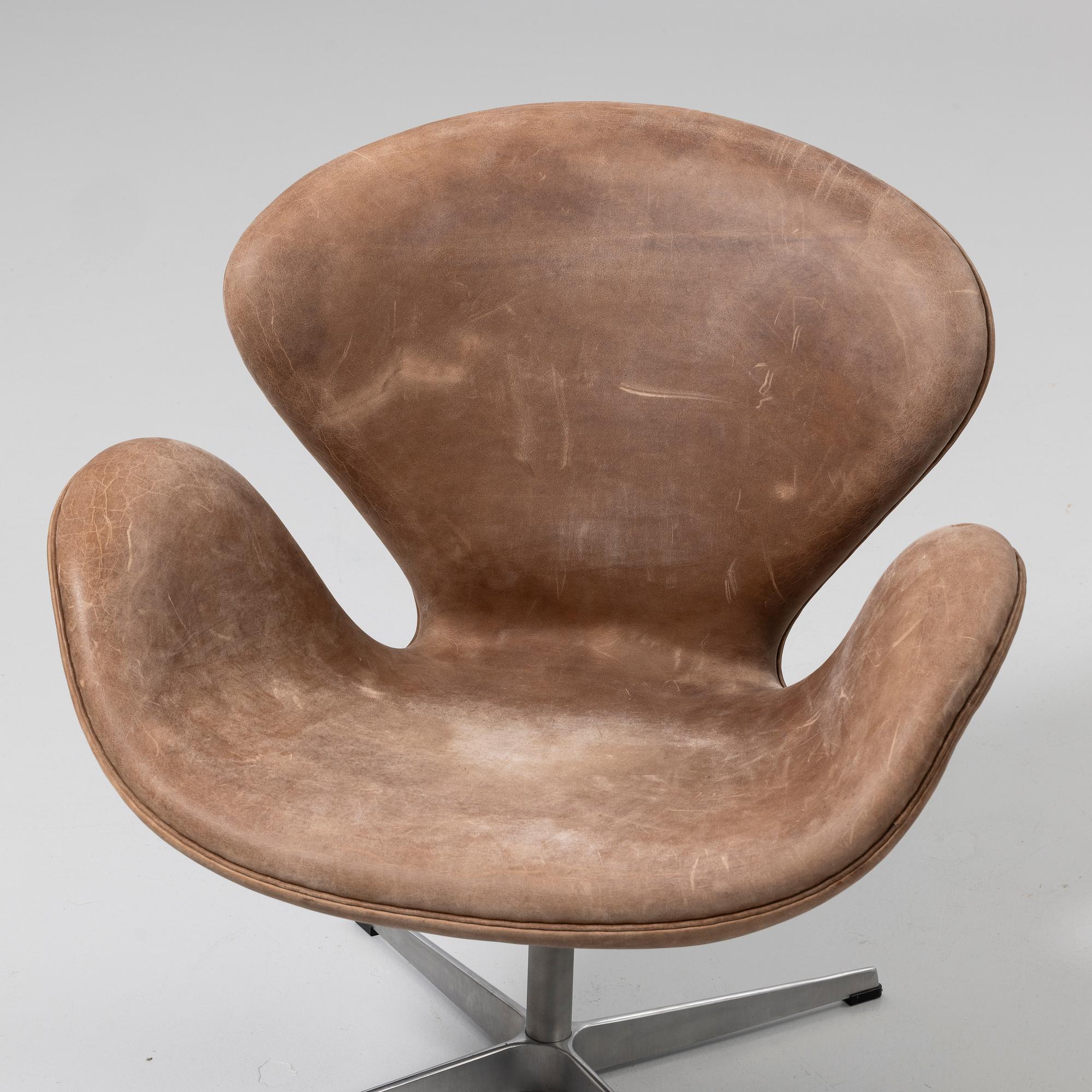 Arne Jacobsen, Armchair, “Swan”, Fritz Hansen, Denmark.