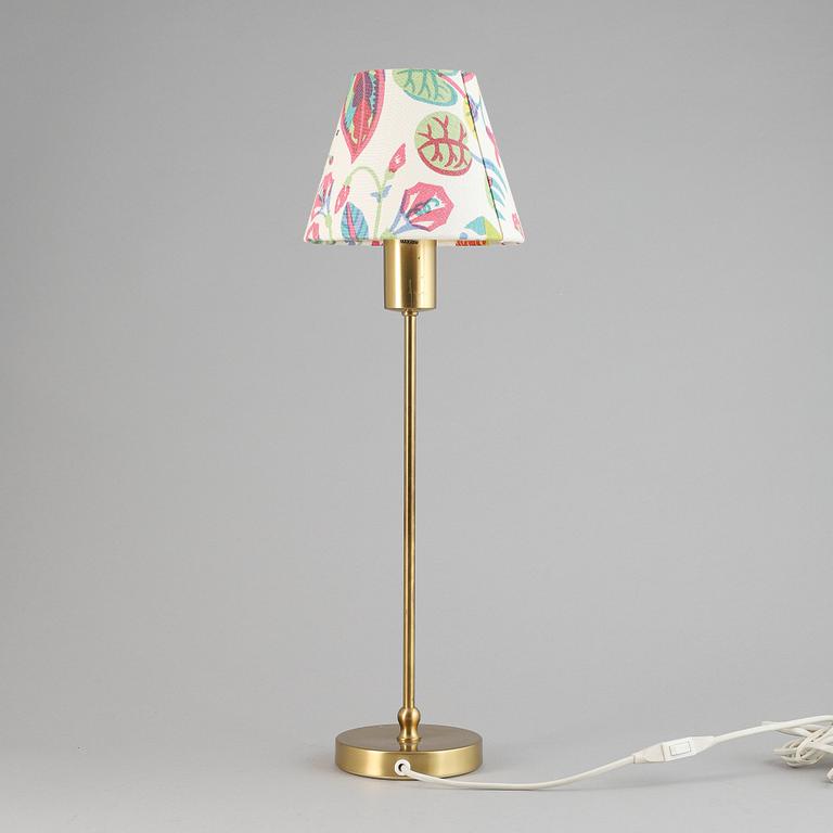 Josef Frank, bordslampa, modell 2332, Firma Svenskt Tenn.