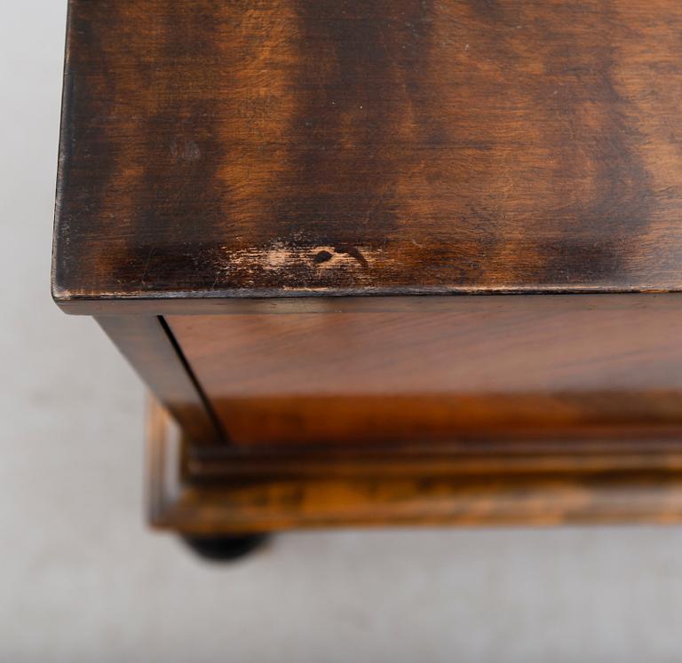 BESTICKSCHATULL, 1930-tal.