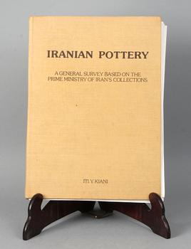 BOK, "Iranian Pottery, a general survey based on the prime ministry of Iran's collections". M. Y. Kiani.