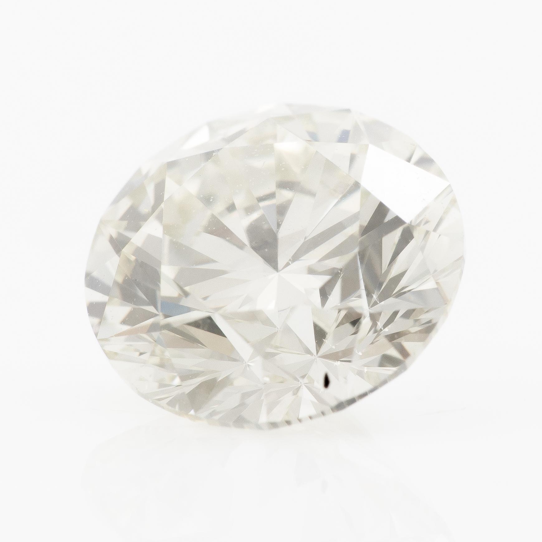 Round brilliant-cut diamond 1.50 ct, accompanied by a GIA report.