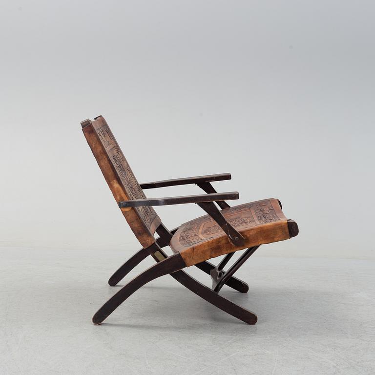 A leather folding chair, second half of the 20th century.