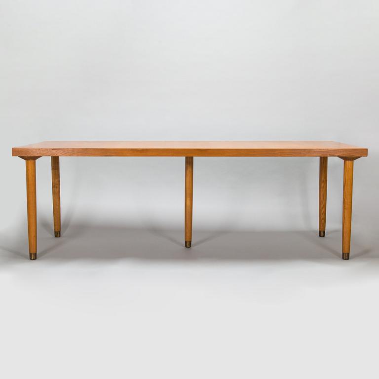 Aino Aalto, a mid-20th-century table for O.Y. Huonekalu- ja Rakennustyötehdas A.B.