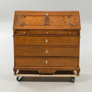 An 18th century writing desk.