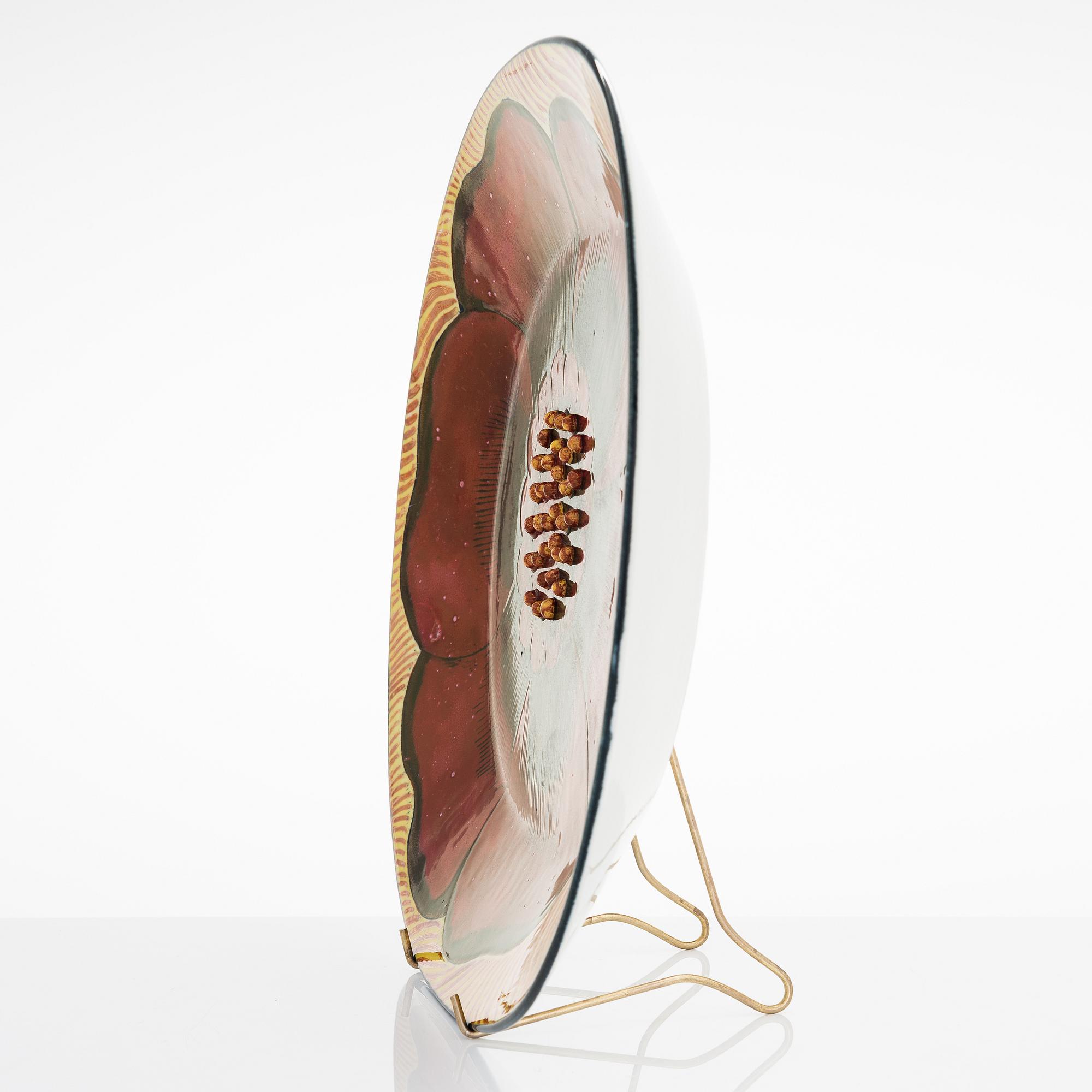 BIRGER KAIPIAINEN, a stoneware decorative dish signed Kaipiainen Arabia.