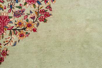 Matta, Kirman, ca 400 x 295 cm.