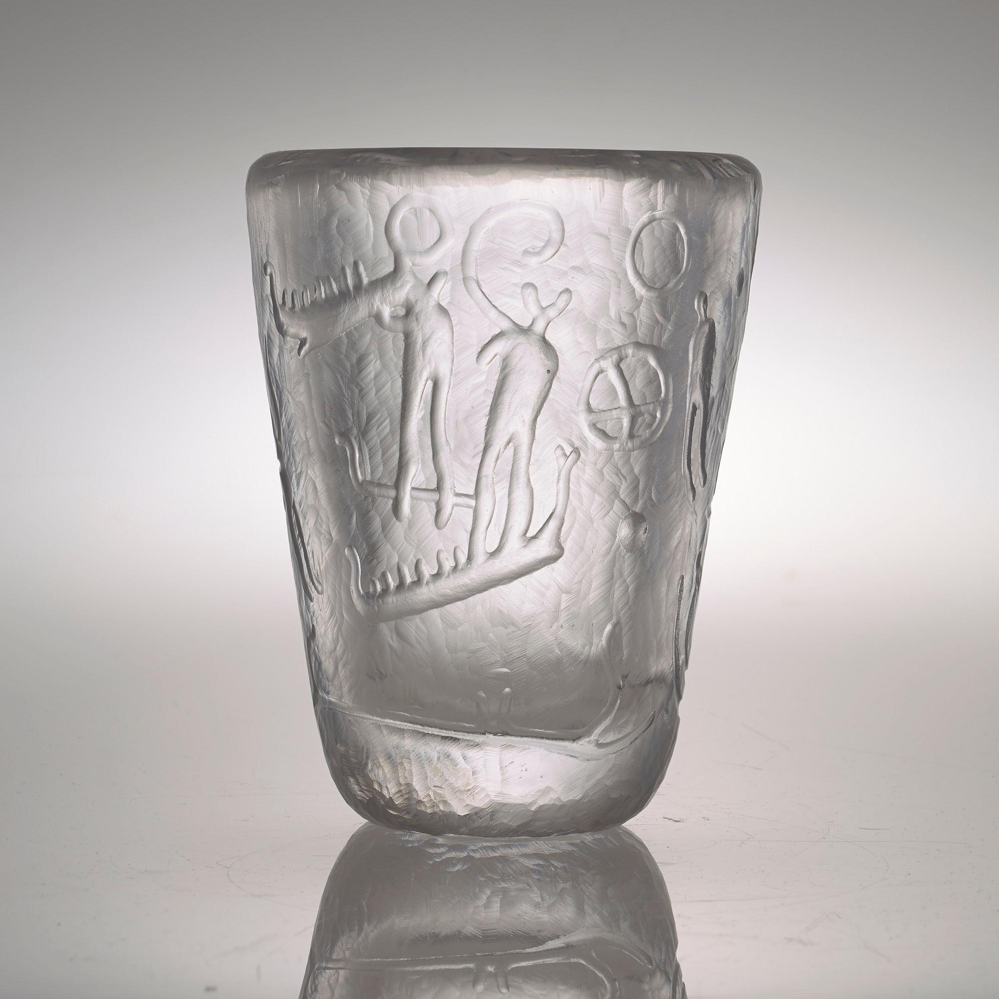 A Vicke Lindstrand glass vase, Kosta.