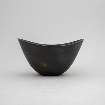 Gunnar Nylund, a signed stoneware vase, Rörstrand.