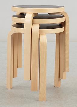 PALLAR, 3 st, Modell E 60, Alvar Aalto, Artek, formgiven 1932-33.