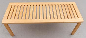 BÄNK, modell 153A, Alvar Aalto, Artek, 1900-talets andra hälft.