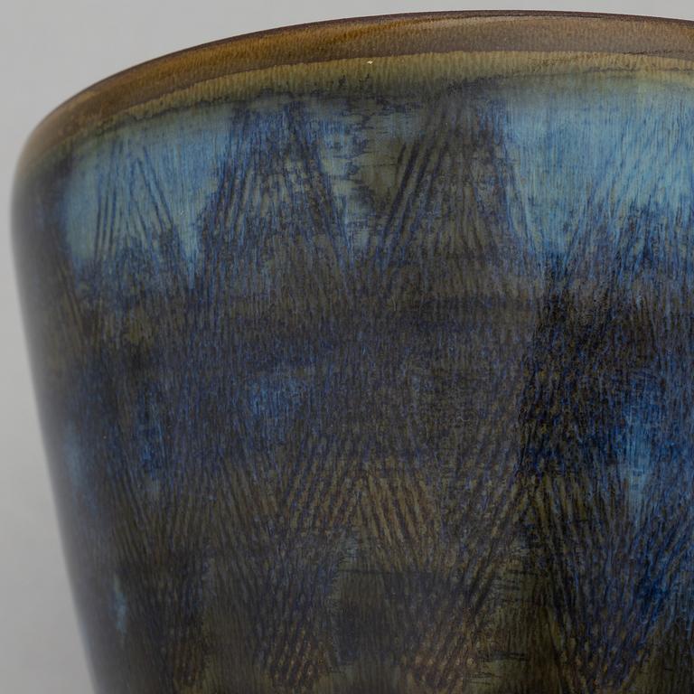 Wilhelm Kåge, a 'Farsta' stoneware bowl, Gustavsbergs Studio 1931.