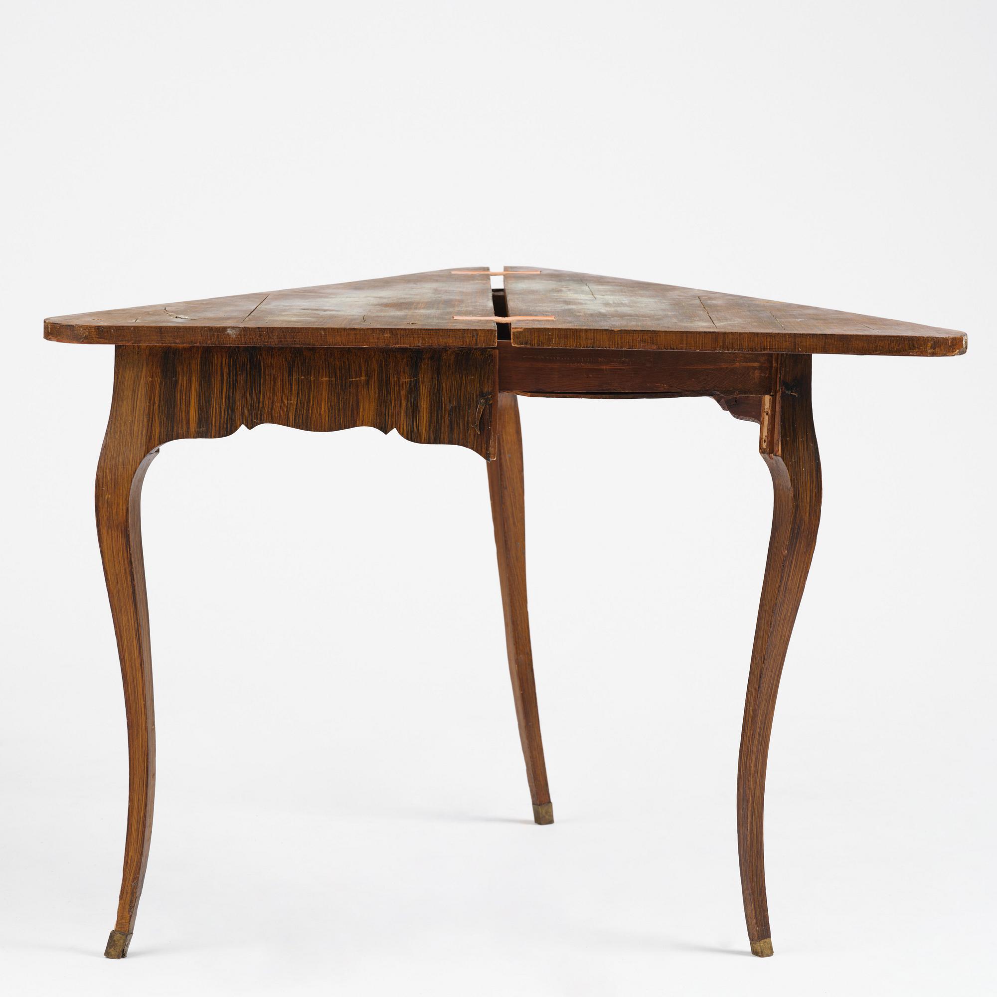 A faux-bois rococo cards table 'à l´hombre', Sweden, later part 18th century.