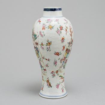 VAS, kompaniporslin. Qingdynastin, Qianlong (1736-95).