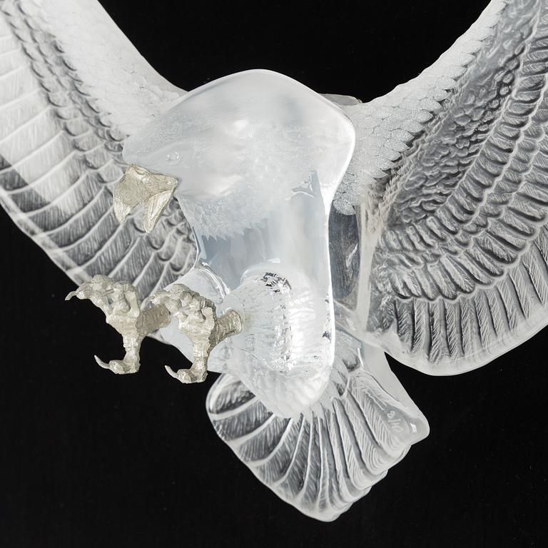 LUDVIG LÖFGREN, "Eagle", skulptur, glas och vitmetall, signerad och numrerad 8/43.