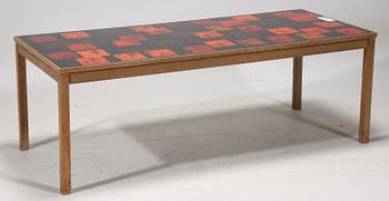 SOFFBORD, "Röd kvadrat", P Törneman och David Rosén för Nordiska Kompaniet. 1960-tal. Brickmärkt.