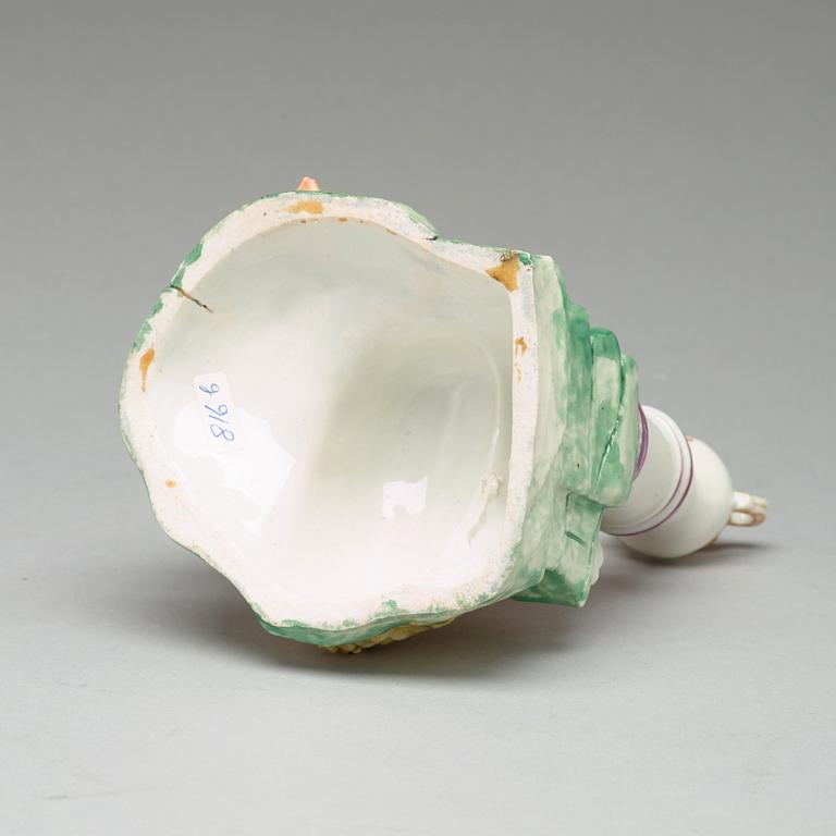 FIGURIN, porslin. Omärkt, troligen Ludwigsburg, Tyskland, 1780/90-tal.