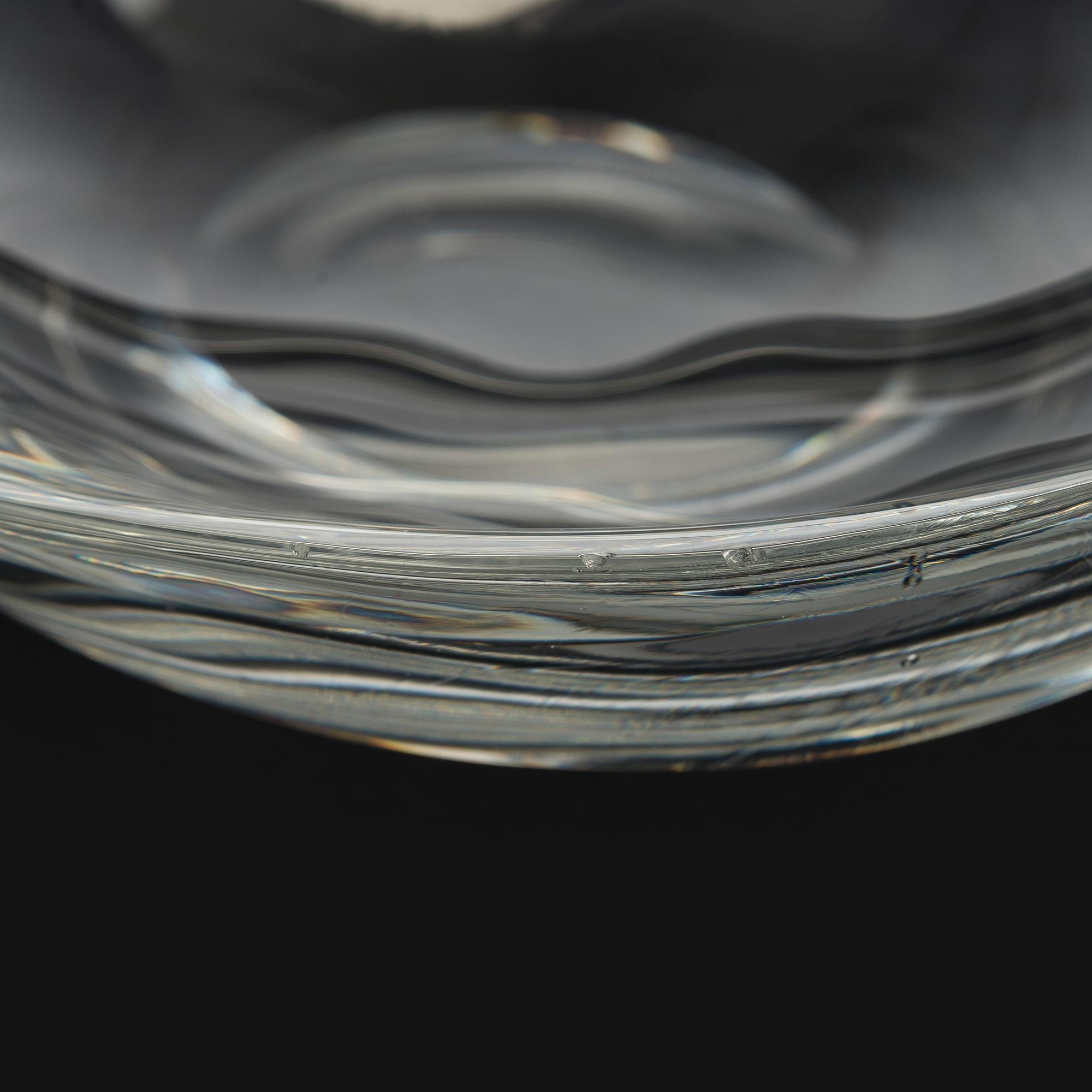 Tapio Wirkkala, an Art glass bowl, signed Tapio Wirkkala Iittala 3860.