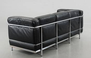 SOFFA, "LC 2", Le Corbusier, Pierre Jeanneret och Charlotte Perriand, Cassina, Italien.