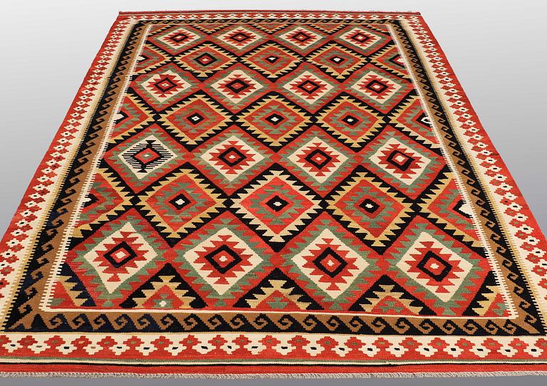CARPET, Kilim, ca 302 x 207 cm.