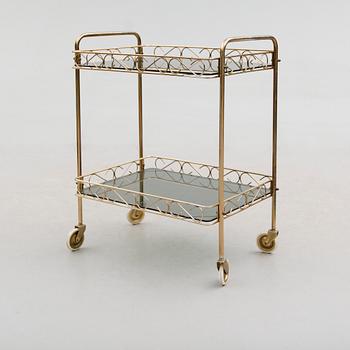 SERVERINGSVAGN, 1900-talets mitt.