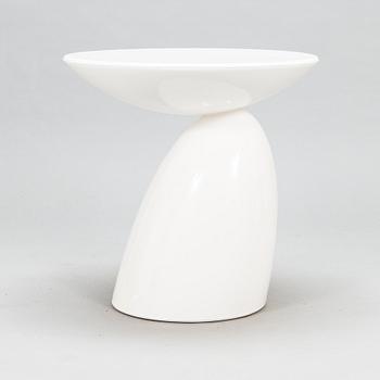 Eero Aarnio, A 21st century 'Parabel table' for Adelta.
