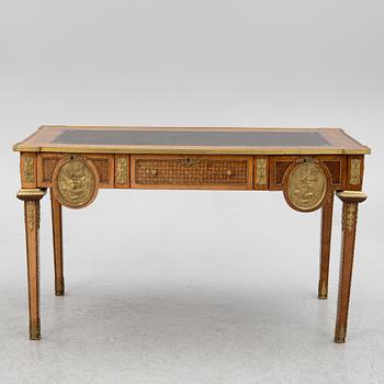 A  desk, early 20th century.