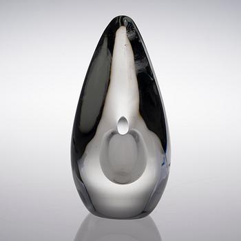 TIMO SARPANEVA, GLASSKULPTUR. Fågelhuvud. Sign. Timo Sarpaneva, Iittala -56.