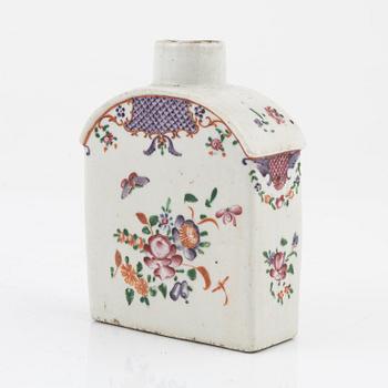 A famille rose tea caddy, Qing dynasty, Qianlong (1736-95).